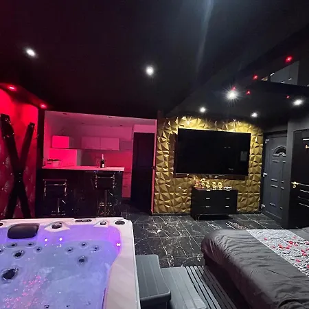 Love Room, La Parenthèse Toulon-2